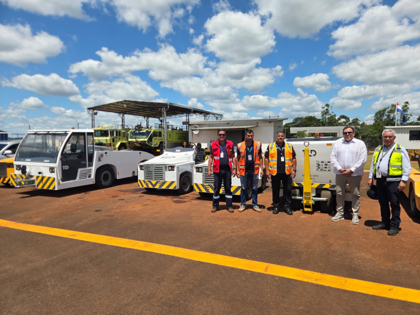Continúan los trabajos en el Aeropuerto Internacional Amín Ayub.