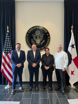 DINAC inicia revisión técnica con la FAA para la certificación Categoría 1